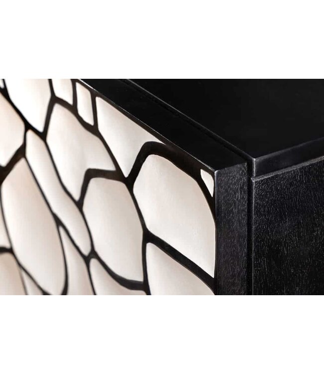 Invicta Interior Massief houten highboard VULCANO 120cm wit zwart mangohout met 3D houtsnijwerk handgemaakt metalen frame goud - 44645