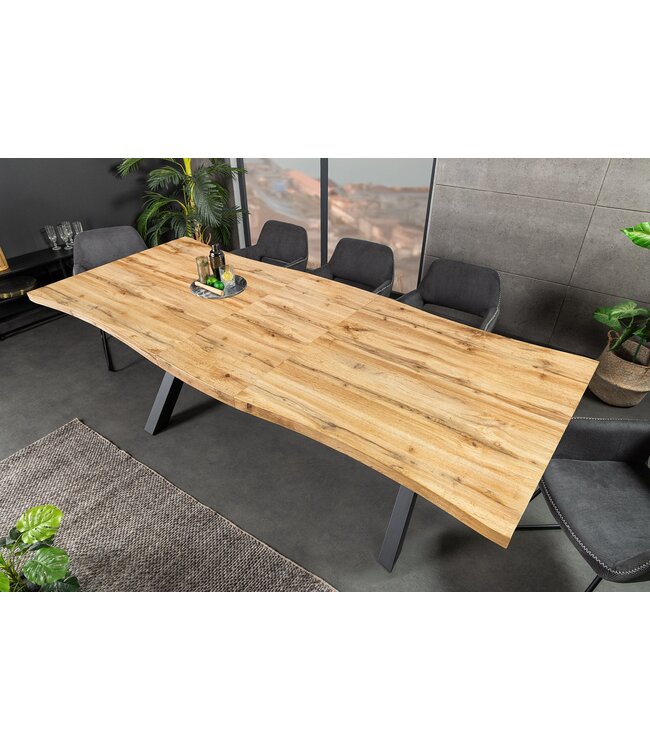 Invicta Interior Uitschuifbare eettafel WILD 180-220cm bruin wild eiken look zwarte boomrand - 45079