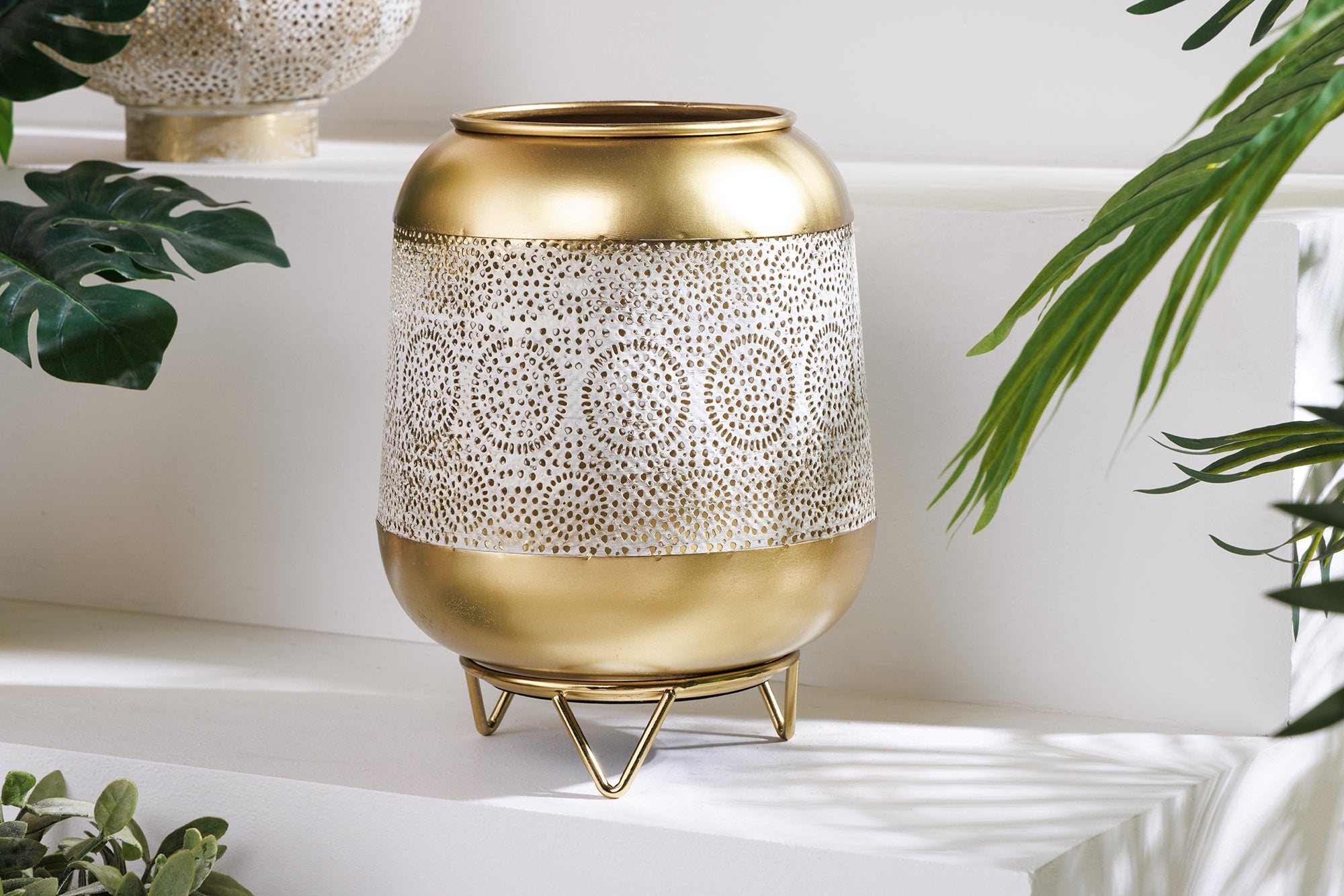 Decoratieve lantaarn ORIENT 25cm goud metaal met patina handgemaakt frame - 43827 afbeelding