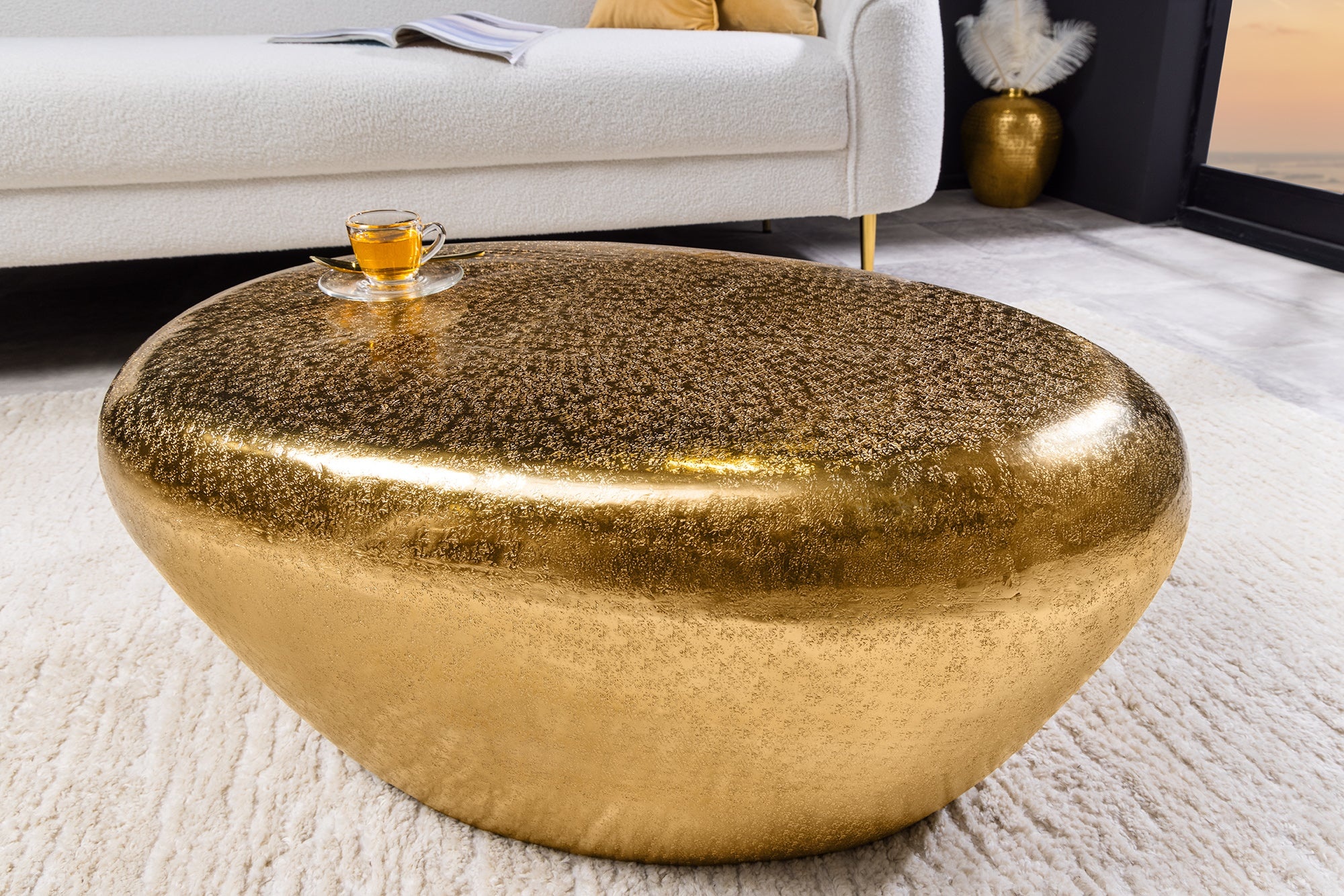 Handgemaakte salontafel STONE 75cm goud metaal gehamerd design - 44852 afbeelding