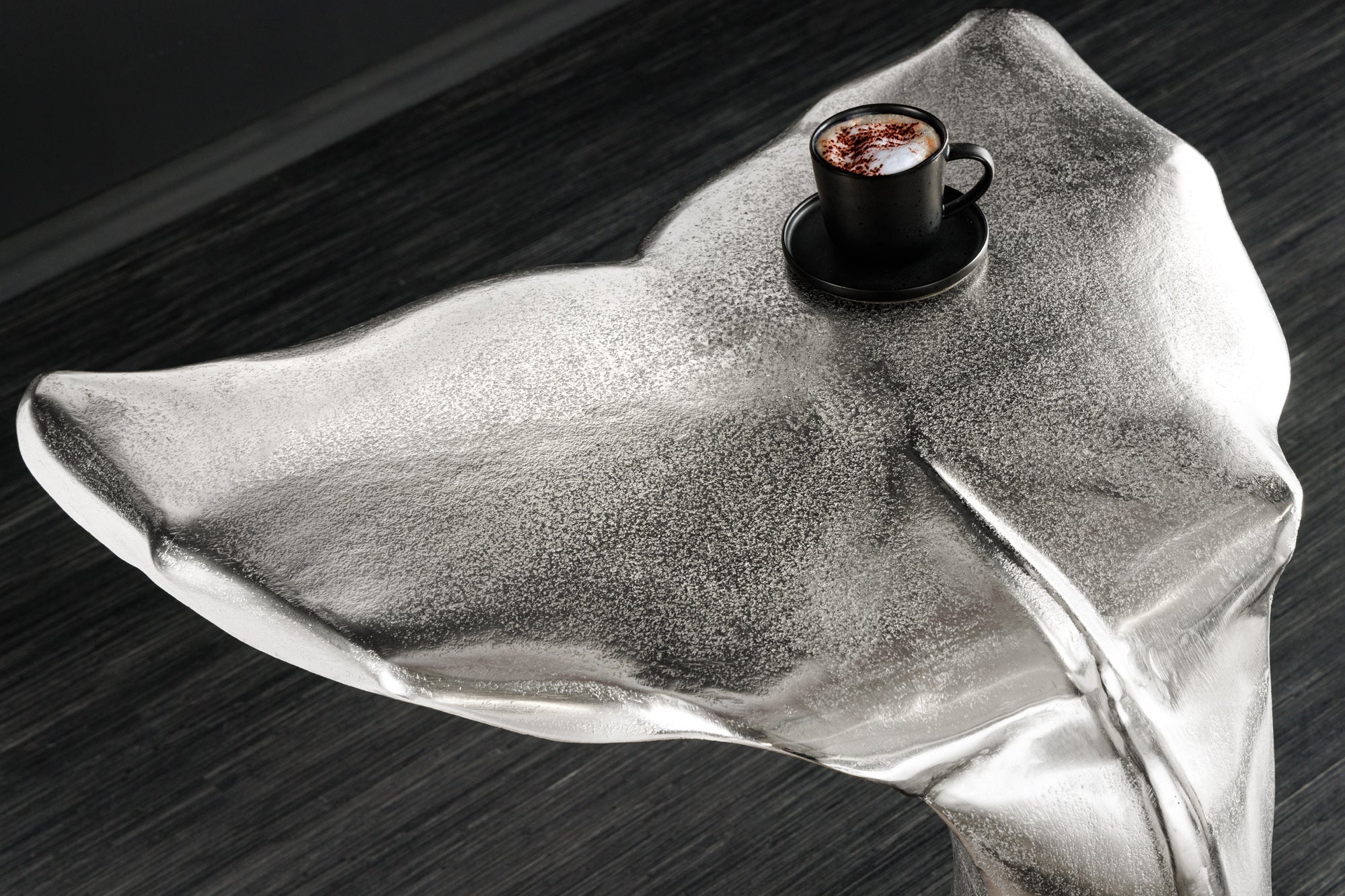 Design Bijzettafel WILDLIFE Whale Fin 60cm zilver metaal handgemaakt - 44842