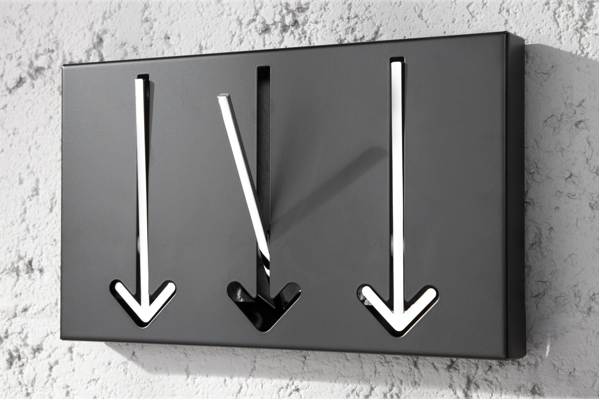 Modern Design Wandkapstok ARROW 30cm zwart met 3 haken - 20578 afbeelding