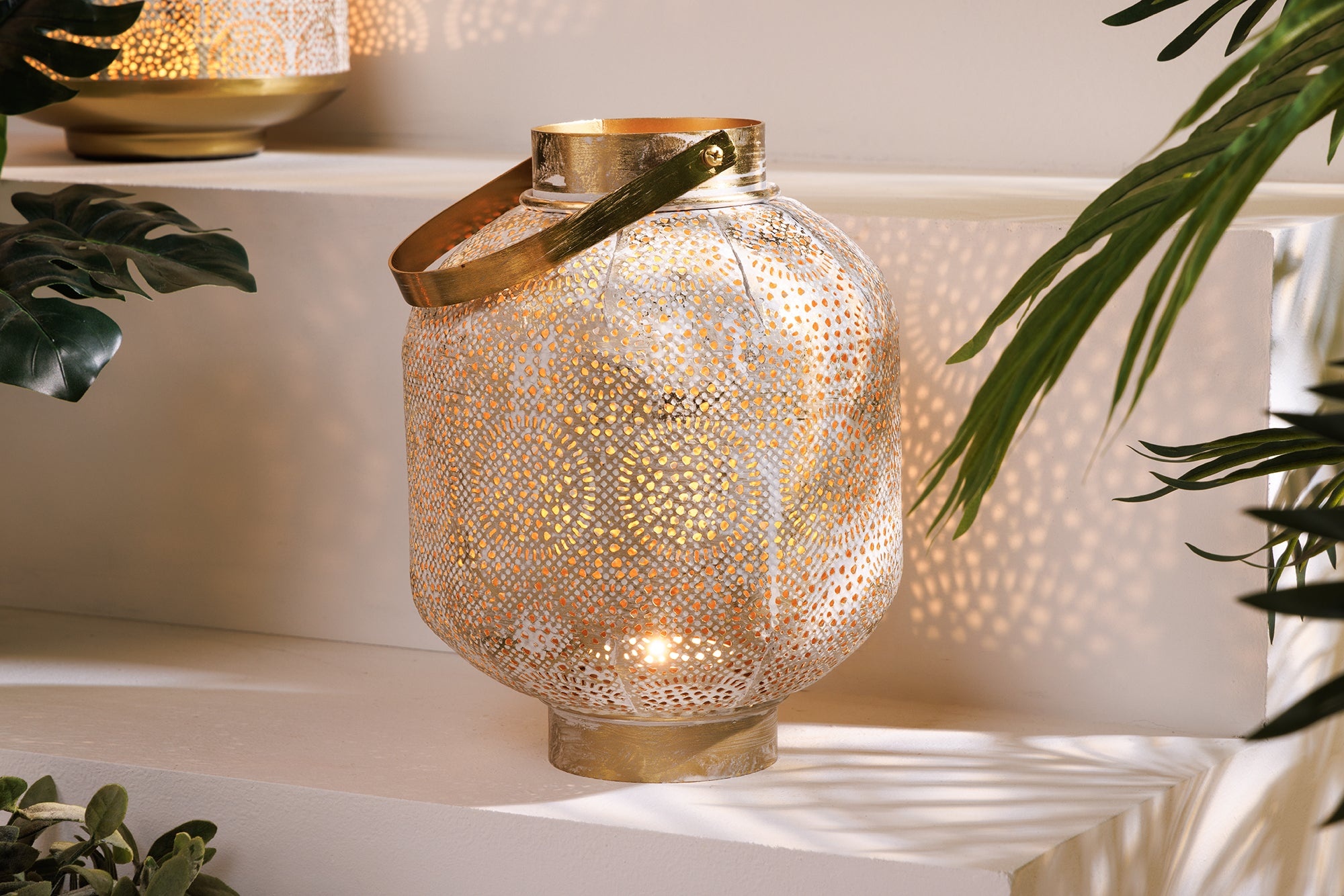 Deco lantaarn ORIENT 25cm goud metaal met patina handgemaakte lantaarn - 43832 afbeelding