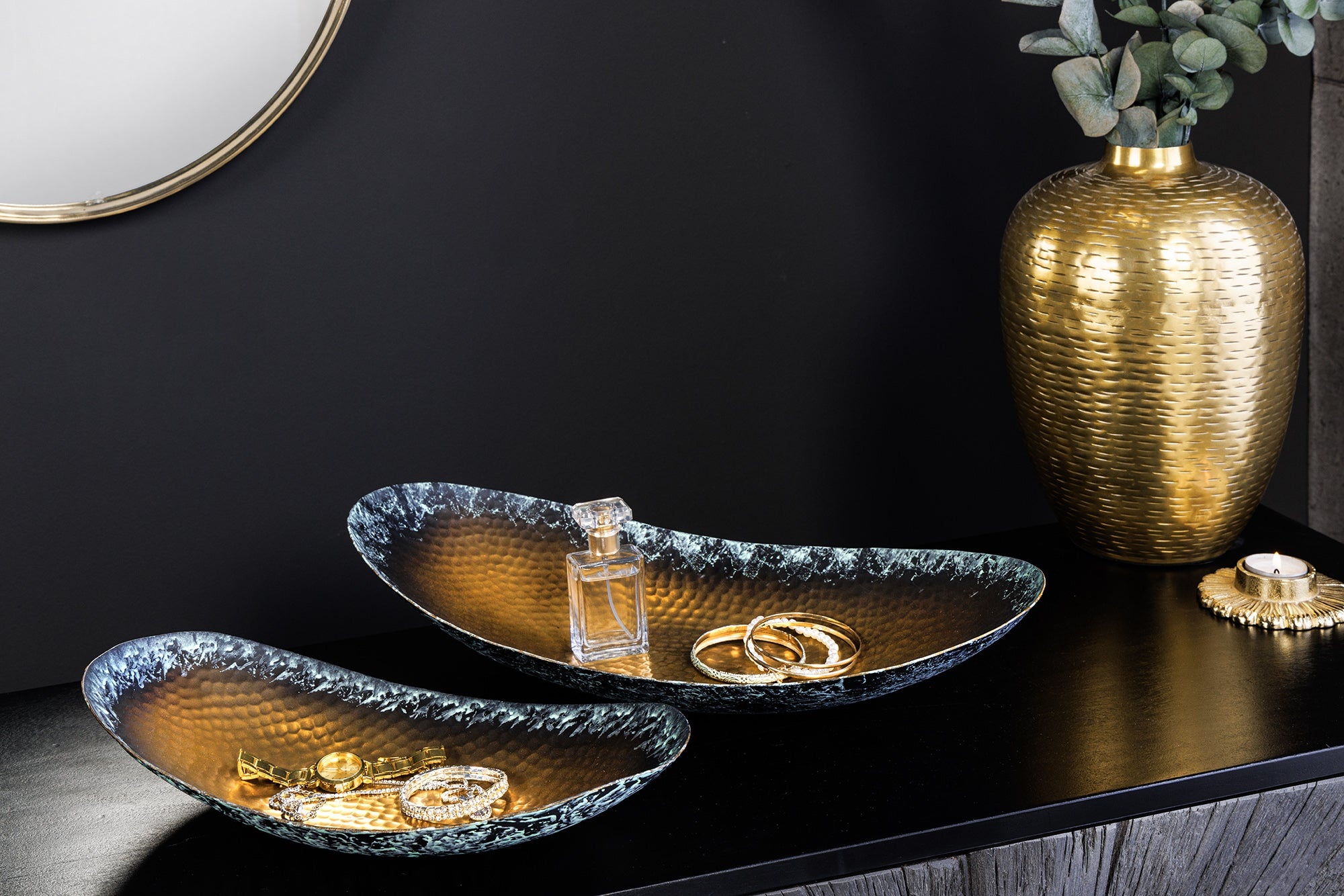 Set van 2 Decoratieve Schalen ORIENT 45cm goud Gehamerd Design met Patina - 44896 afbeelding