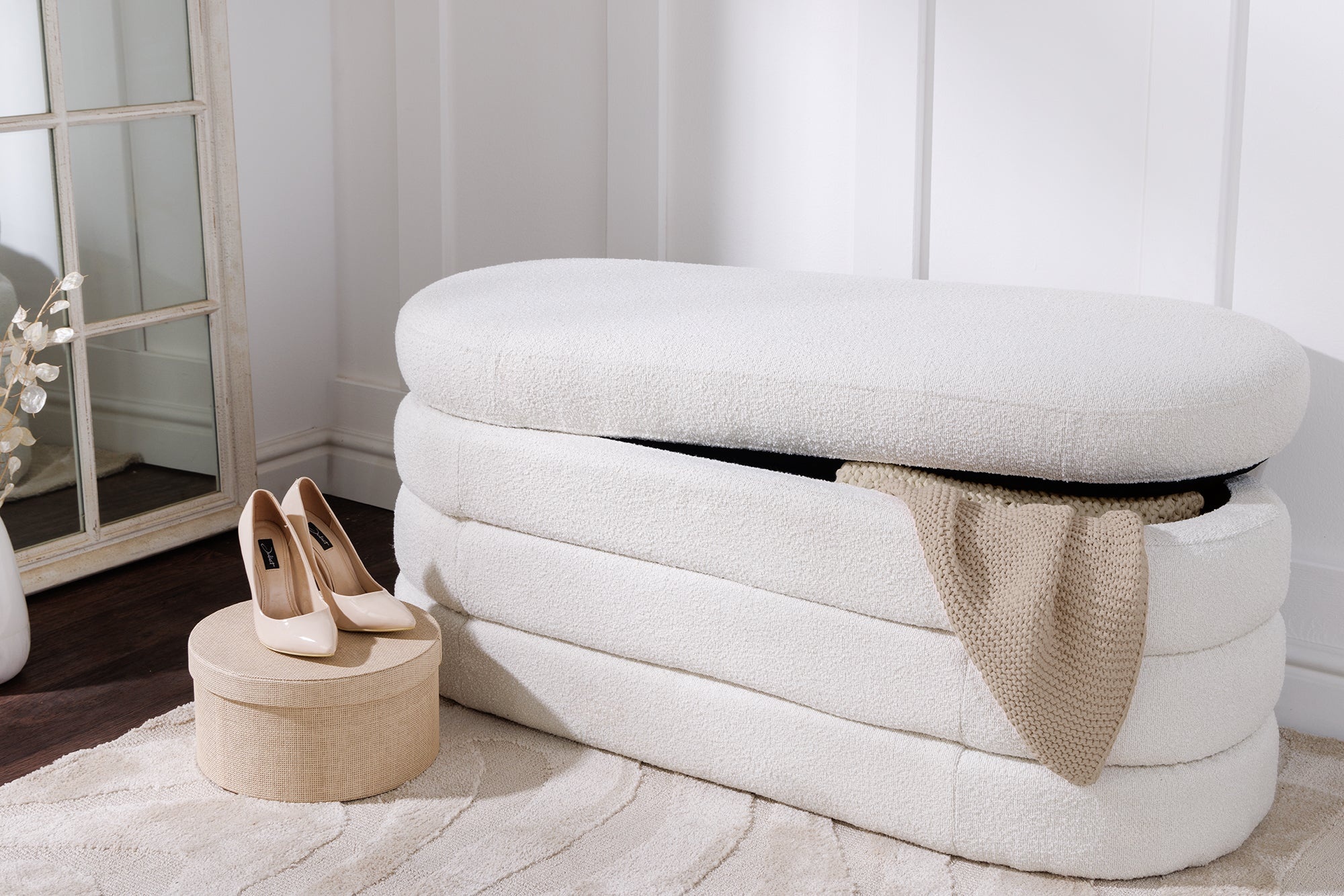 Extravagante gestoffeerde bank VOGUE 115cm crèmewit Bouclé bank met opbergruimte - 43387 afbeelding