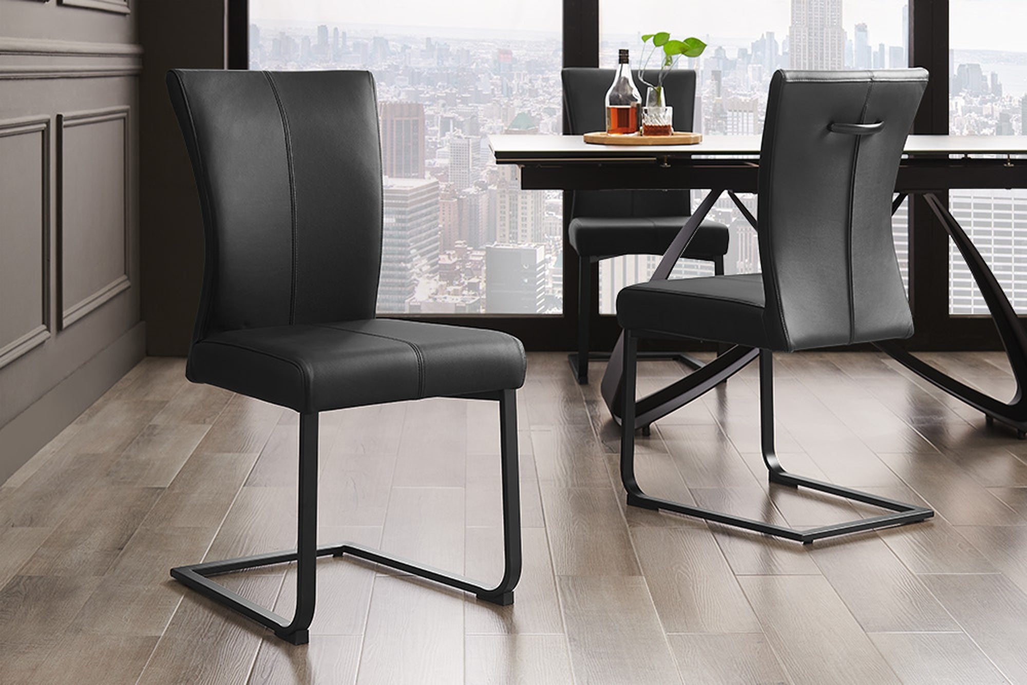 Moderne sledestoel SAMSON zwart echt lederen metalen frame met comfortabele handgreep - 45174 afbeelding