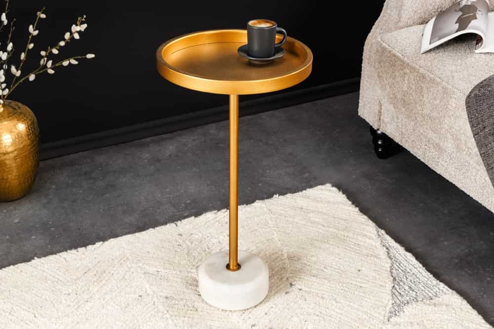 Ronde bijzettafel TRAYFUL 60cm goud ijzer wit marmeren voet handgemaakt - 44849