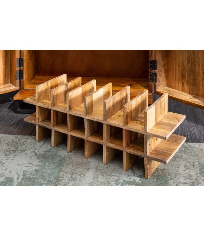 Invicta Interior Massieve barkast SCORPION 141cm bruin mangohout gedetailleerd 3D-houtsnijwerk - 40955