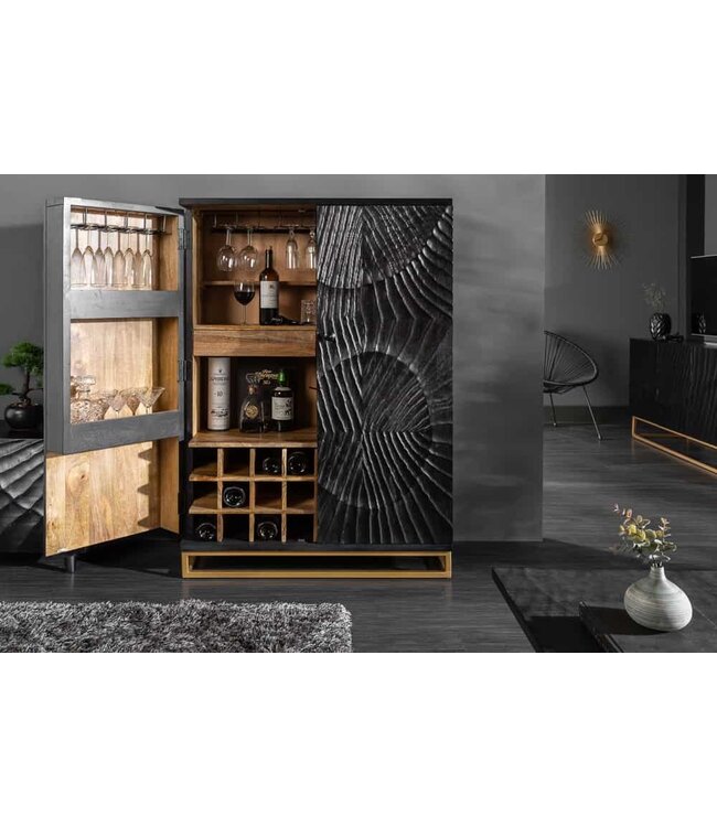 Invicta Interior Massieve barkast SCORPION 141cm zwart mangohout met 3D houtsnijwerk - 40054