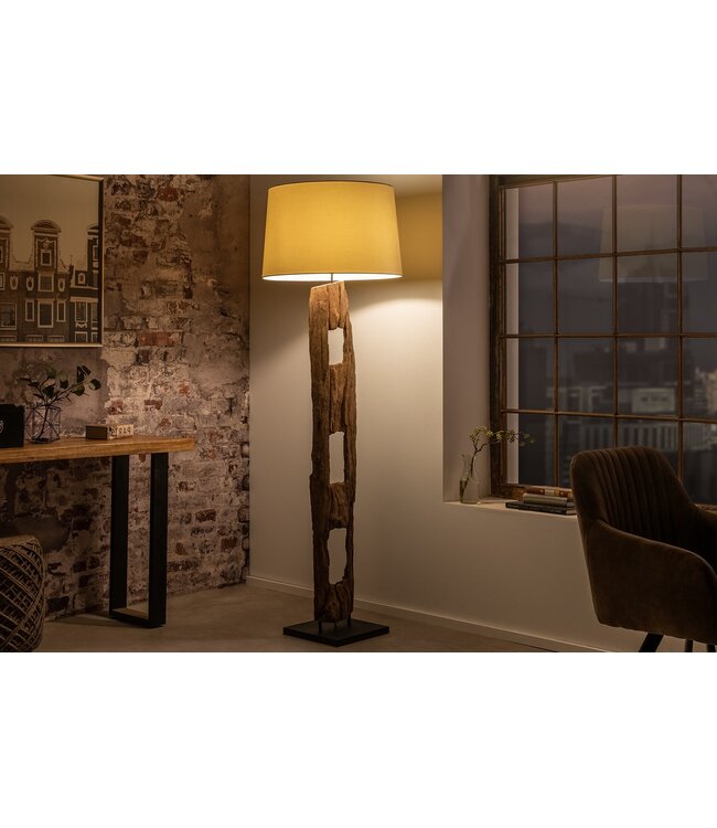 Invicta Interior Vloerlamp BARRACUDA 177 cm van gerecycled acaciahout met beige katoenen kap - 41046