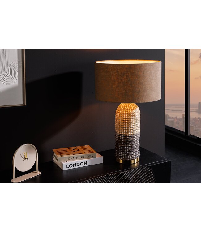 Invicta Interior Tafellamp ZEA 60cm met kleurverloop van zeegras, naturel bruin en goud, inclusief lampenkap van ruw linnen in bruin. - 46650