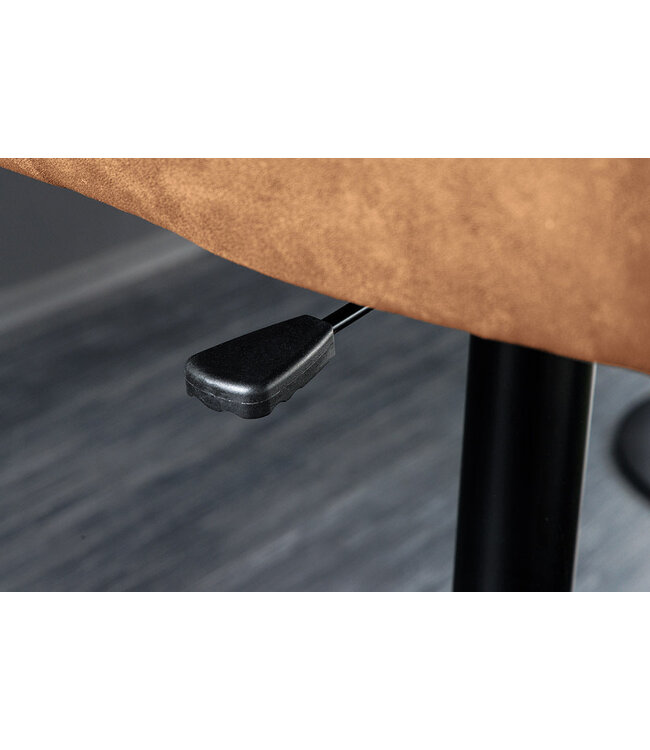 Invicta Interior Barkruk BIG GEORGE met armleuningen van microvezelleer in cognacbruin, draaibaar en in hoogte verstelbaar. - 46177