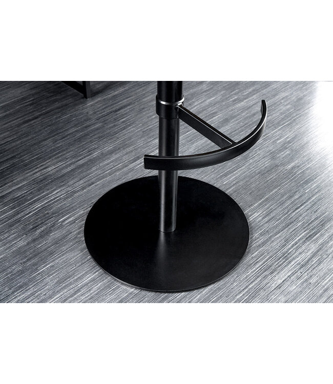 Invicta Interior Barkruk BIG GEORGE met armleuningen van microvezelleer in cognacbruin, draaibaar en in hoogte verstelbaar. - 46177