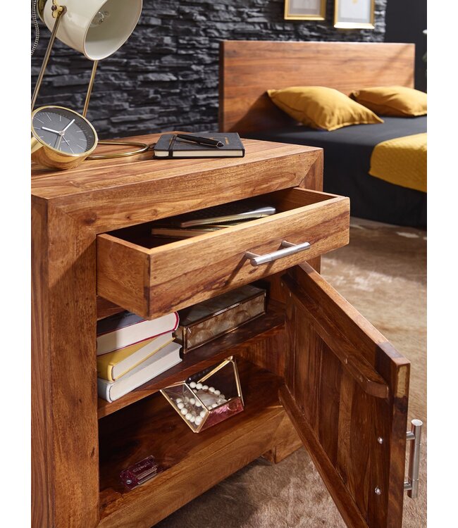 Wohnling nachtkastje MUMBAI massief houten sheesham design nachtkastje 60 cm met lade en deur nachtkastje voor boxspring bed