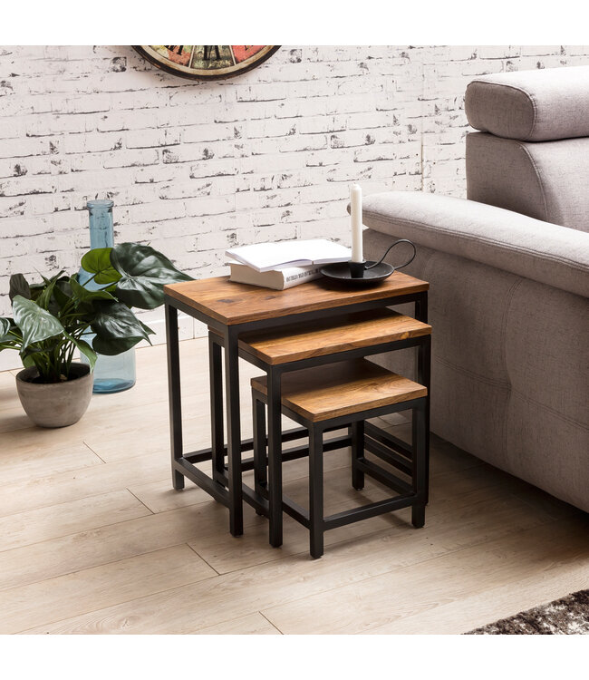 Wohnling Set van 3 Design tafels Akola Sheesham bijzettafeltjes metalen poten | Placemat 3 stuks van materialen | Anstelltische massief hout