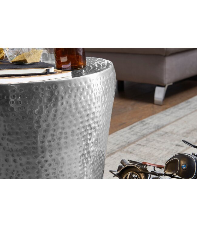 Wohnling bijzettafel VIKRAM 41x41x41cm aluminium zilveren tafel oosterse rond | Kleine Hammerschlag Abstellisch | Designtafel design metaal modern | Smalle tafel