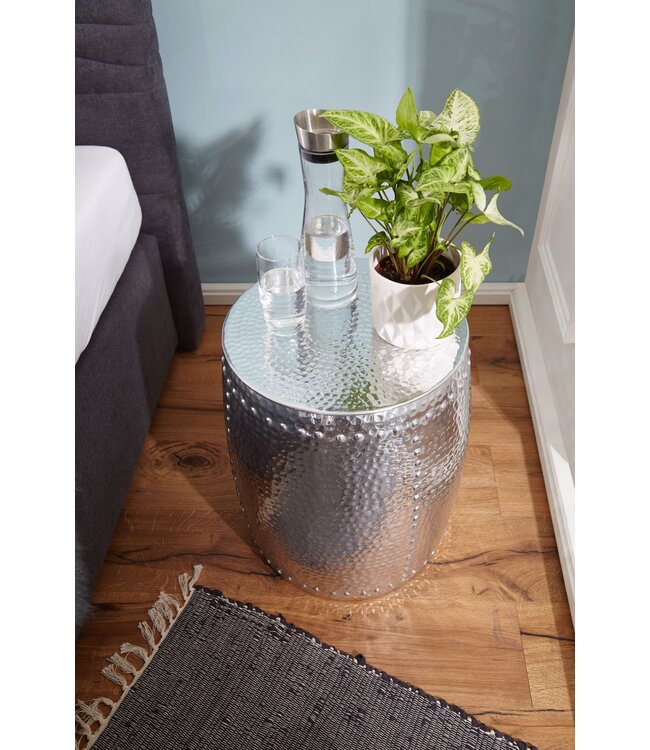 Wohnling tafel PEDRO 42x49x42cm aluminium zilverkleurige tafel oosterse ronde | Kleine Hammerschlag Abstellisch | Designtafel design metaal modern | Smalle tafel