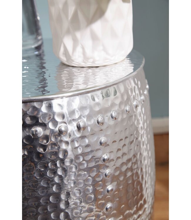 Wohnling tafel PEDRO 42x49x42cm aluminium zilverkleurige tafel oosterse ronde | Kleine Hammerschlag Abstellisch | Designtafel design metaal modern | Smalle tafel