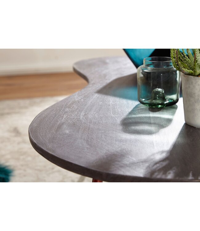 Wohnling Design salontafel JAI 122x34,5x63 cm Acacia met metalen poten koper | Niertafel Massief hout Grijs | Houten tafelpoten Metaal | Koel massief houten tafel | Tafel plat modern