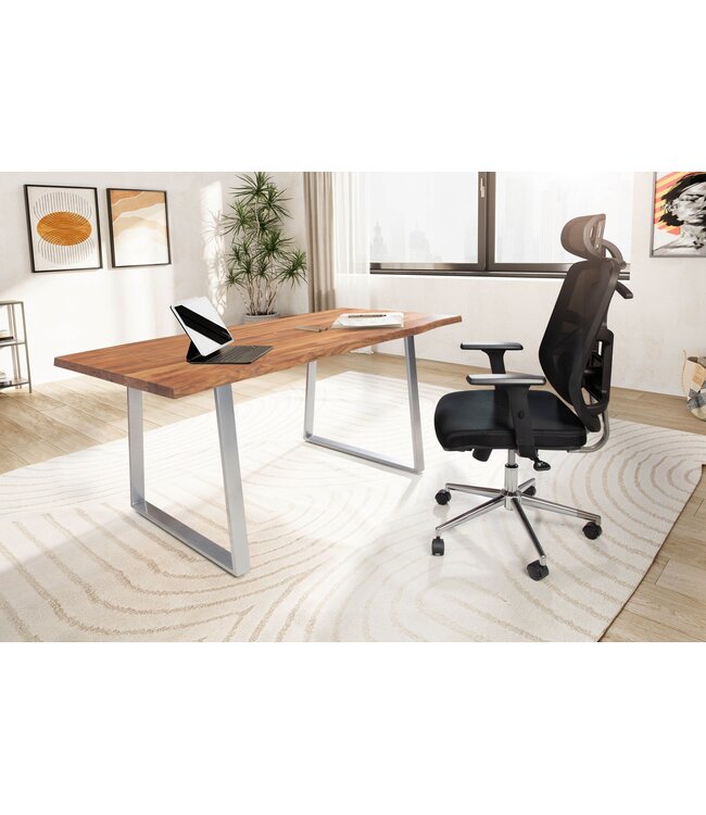 Wohnling bureau 140x80x76 cm acacia massief hout / metaal computertafel boomrand, thuiskantoor kantoortafel massief met trapeziumvormige poten in chroom, houten tafel laptoptafelstudie