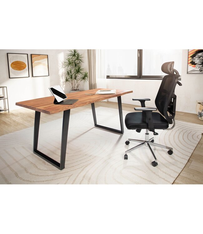 Wohnling bureau 140x80x76 cm acacia massief hout / metaal computertafel boomrand, thuiskantoor kantoortafel massief met U-poten in zwart, houten tafel laptoptafelstudie