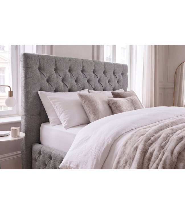 Invicta Interior Bed PARIS CHESTERFIELD 180x200cm bouclé grijs - 44575