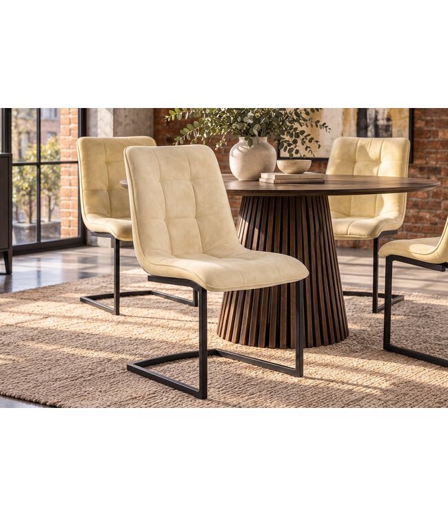Invicta Interior Cantilever stoel MIAMI vierkante quilting microvezel antiek beige met zwart metalen frame - 49331