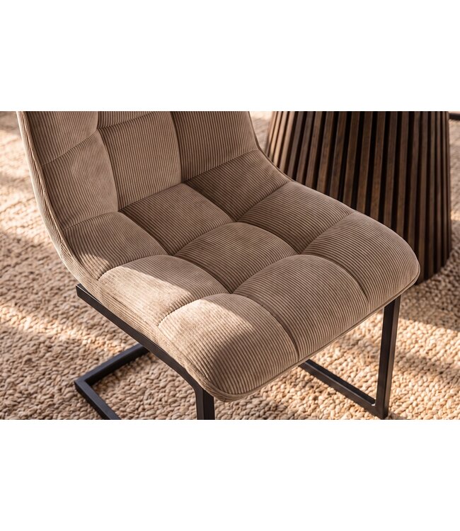 Invicta Interior Vrijdragende stoel MIAMI vierkante quilting koord taupe met zwart metalen frame - 49335