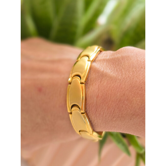 Magneet-Armbanden.nl St. Tropez Magneetarmband – Luxe Goudkleurige Armband van Chirurgisch Staal | Magneten, Germanium & Wellness