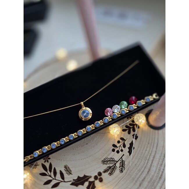 Magneet-Armbanden.nl Gouden New York Magneet Sieradenset met Rode Steentjes – Black Friday deal | Magneet-armbanden.nl