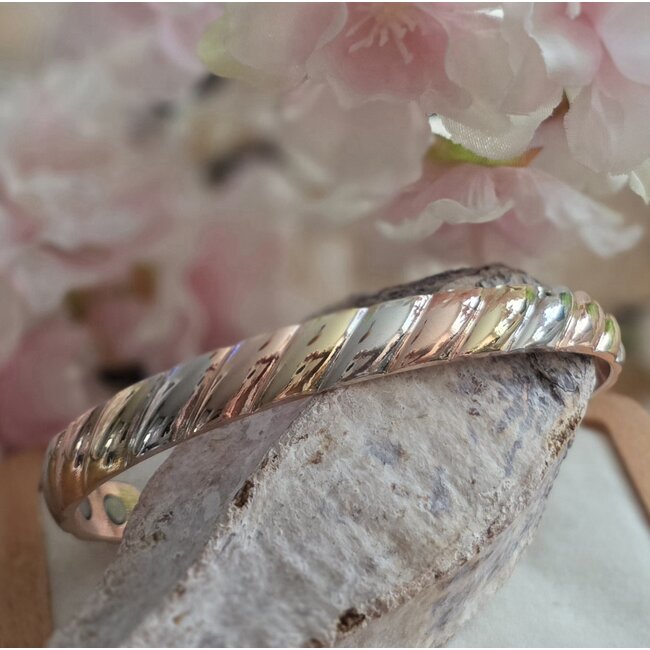Magneet-Armbanden.nl Magneetarmband Stockholm,  gedraaide koperen magneetarmband