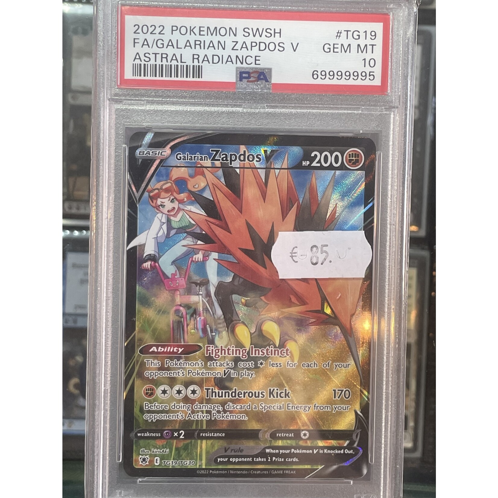 2022 Pokemon SWSH FA/Galarian Zapdos V PSA 10