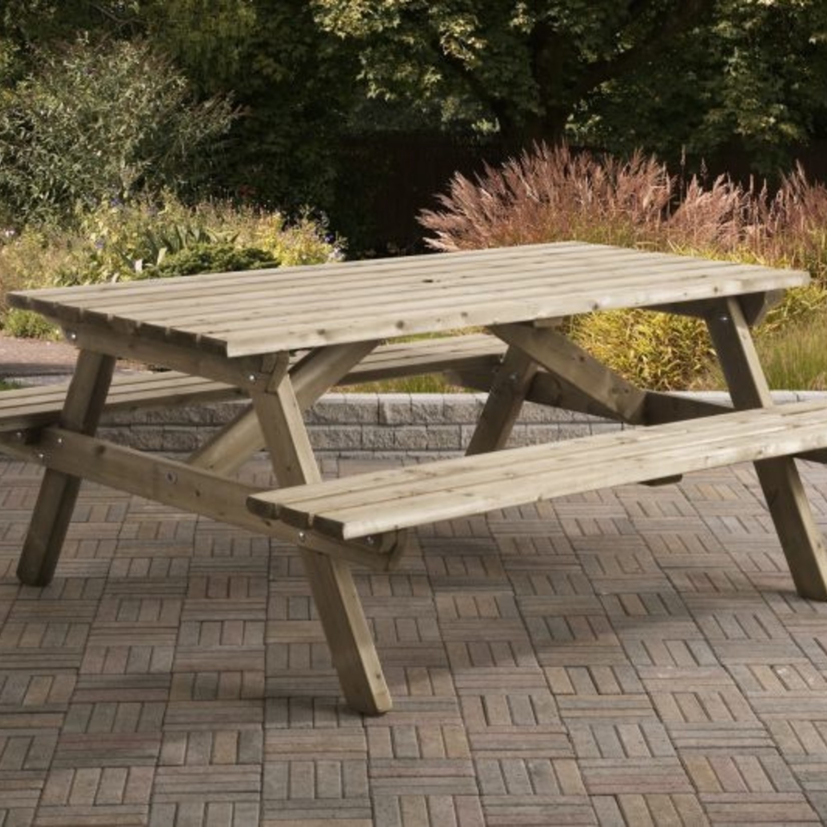 Stevige picknicktafel, lengte van 200cm, gemaakt van geïmpregneerd vurenhout