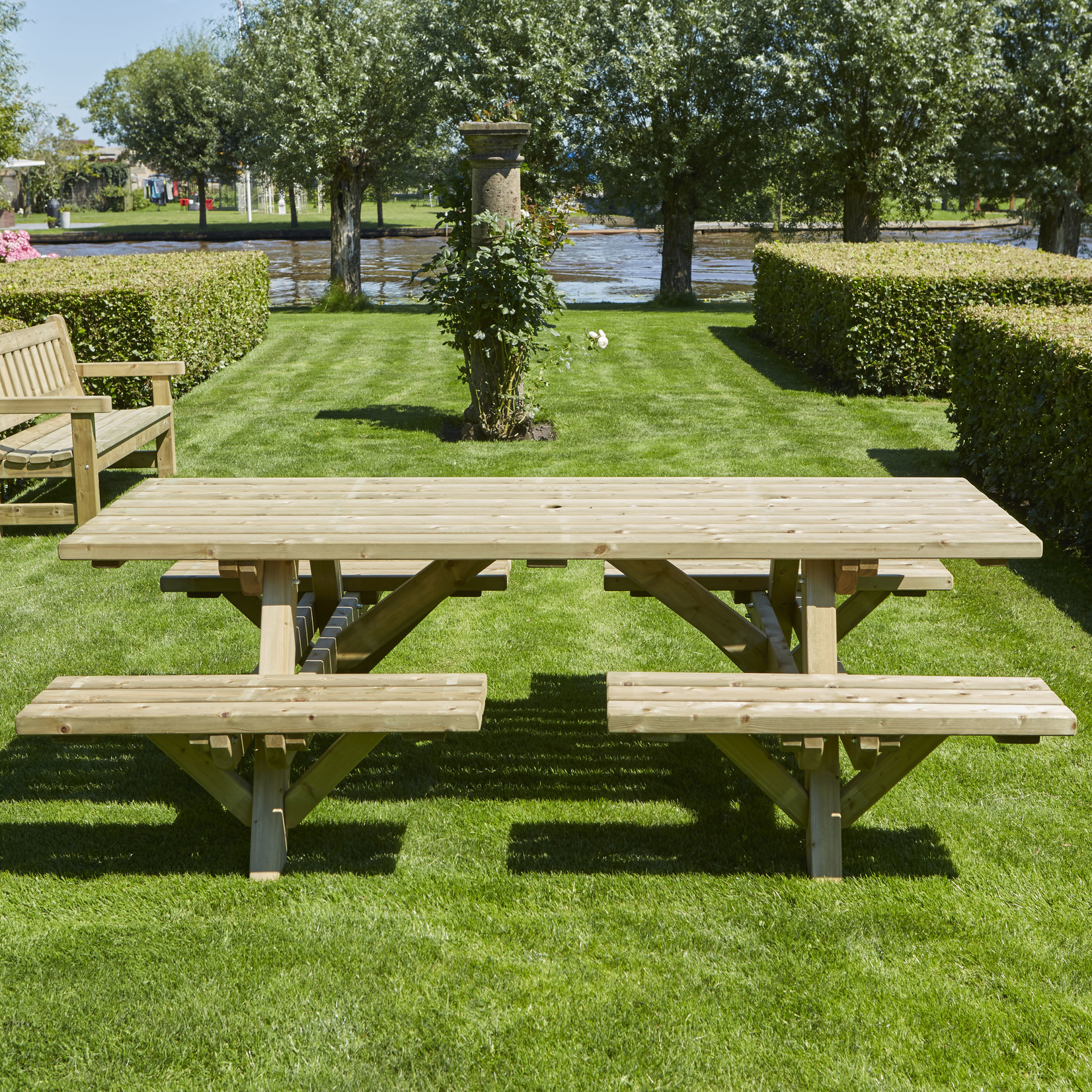 Comfort picknicktafel, lengte van 230cm, gemaakt van geïmpregneerd vurenhout