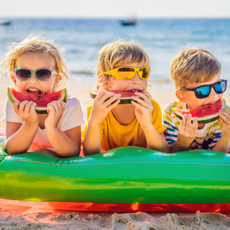  7 Reasons why Sunglasses for Children are Important 