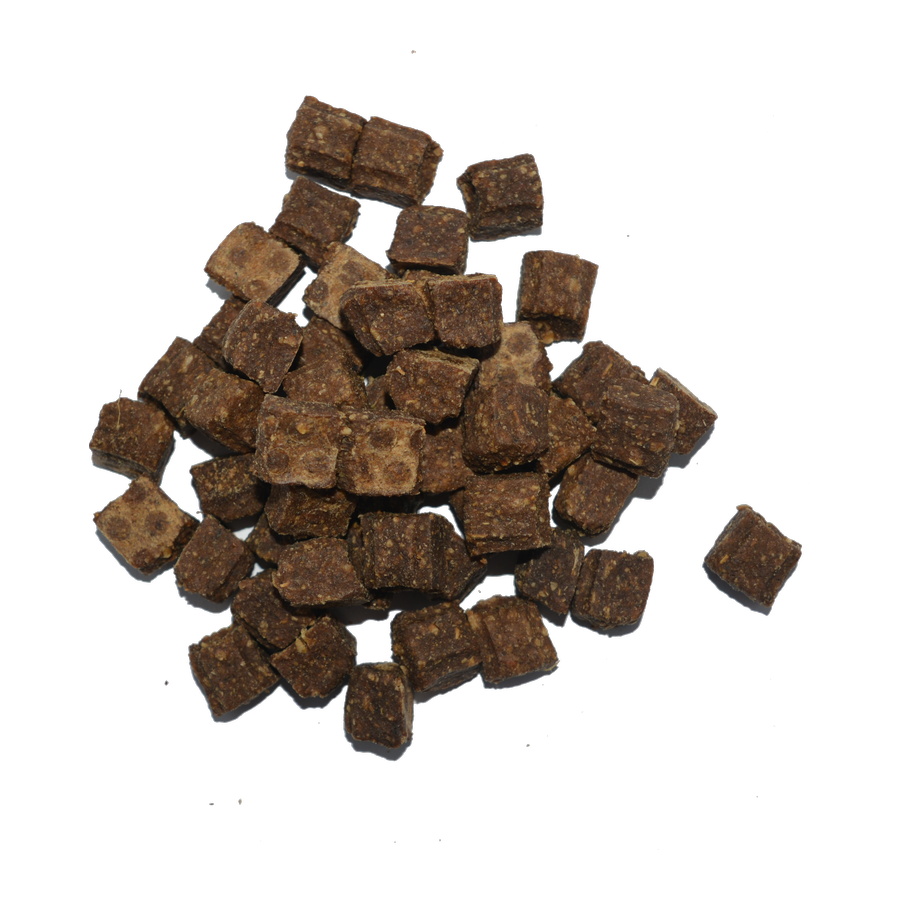 Zak graanvrije gedroogde vleesblokjes 150 gram