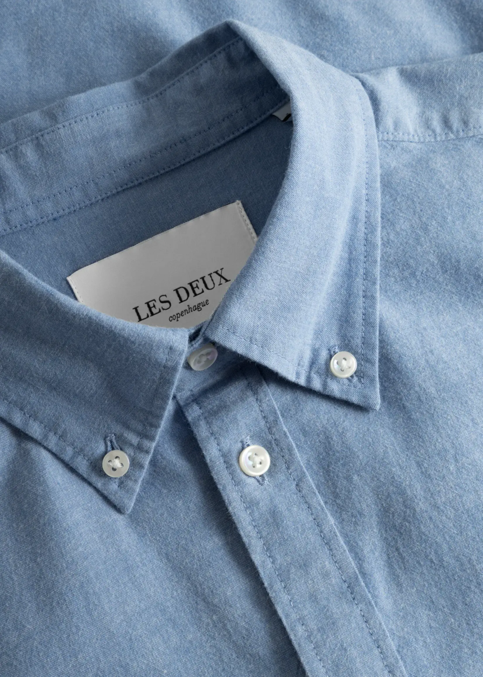 Les Deux Les Deux Kent Chambray Shirt Washed Denim Bleu