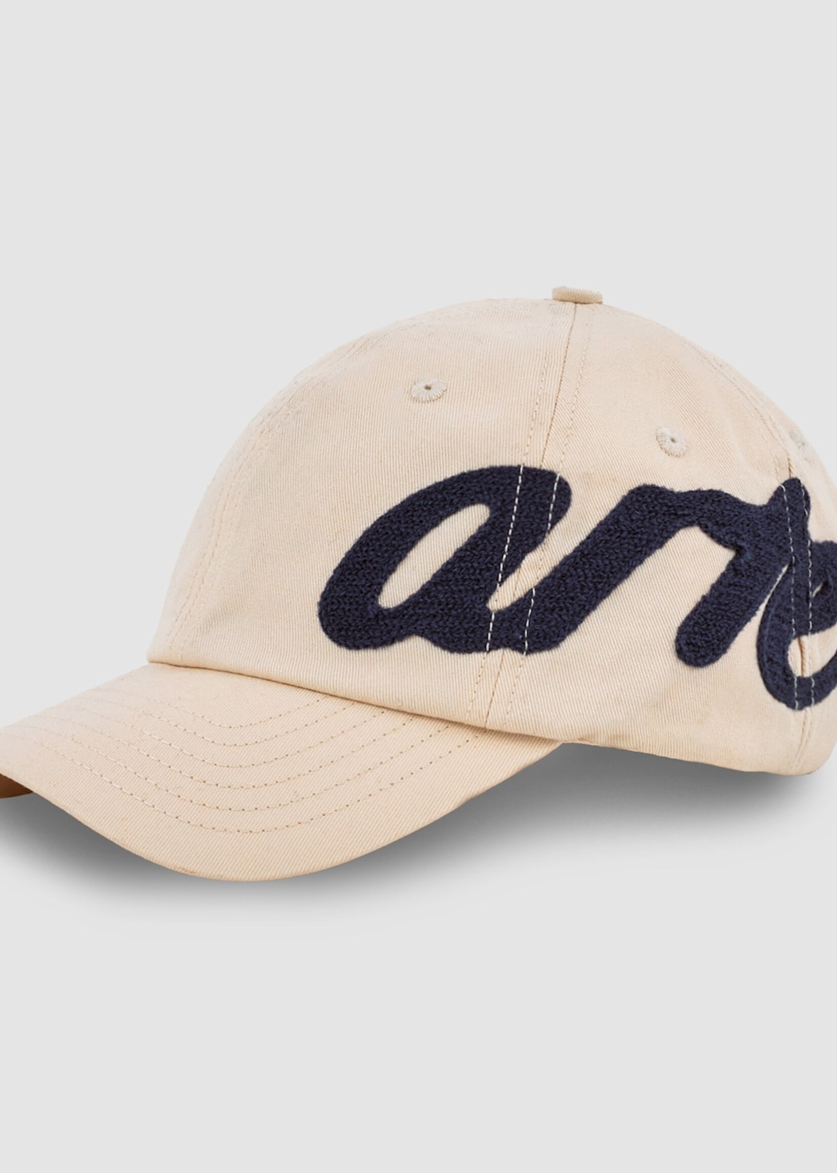 Arte Arte Side Embroidery Patch Cap cream