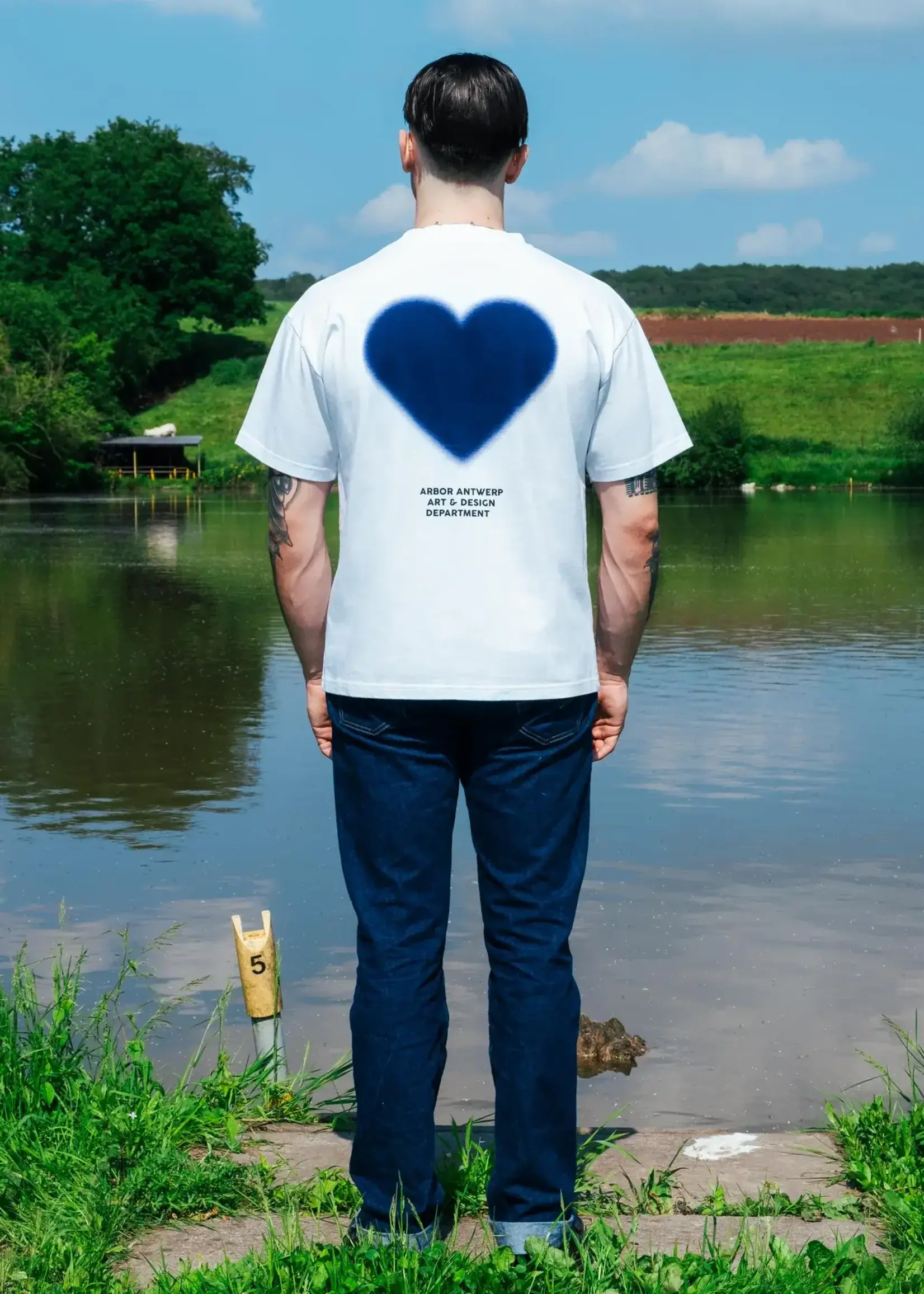 Arbor Antwerp Arbor Antwerp Blue faded heart shirt