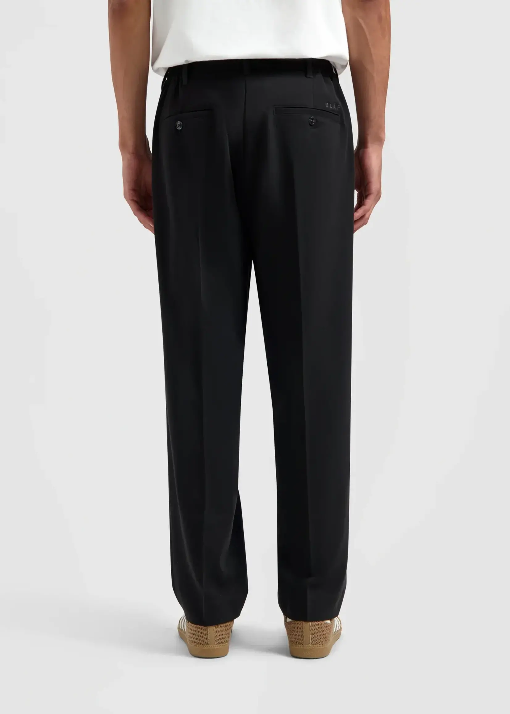 Olaf Hussein Olaf Tailored Pleated Pants Black