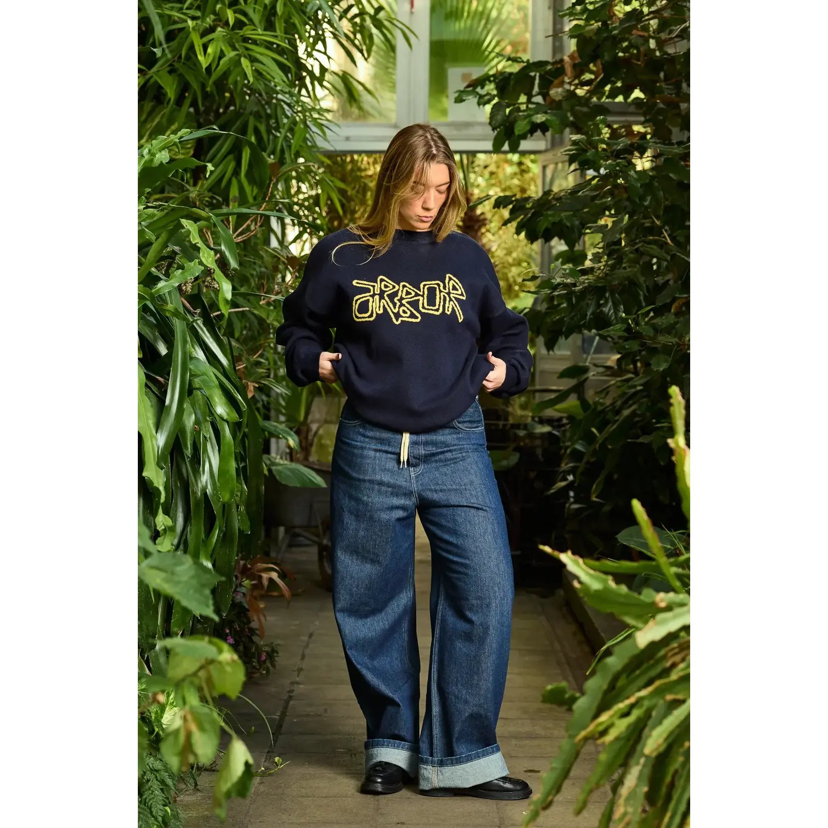 Arbor Antwerp Arbor Yellow logo knit navy