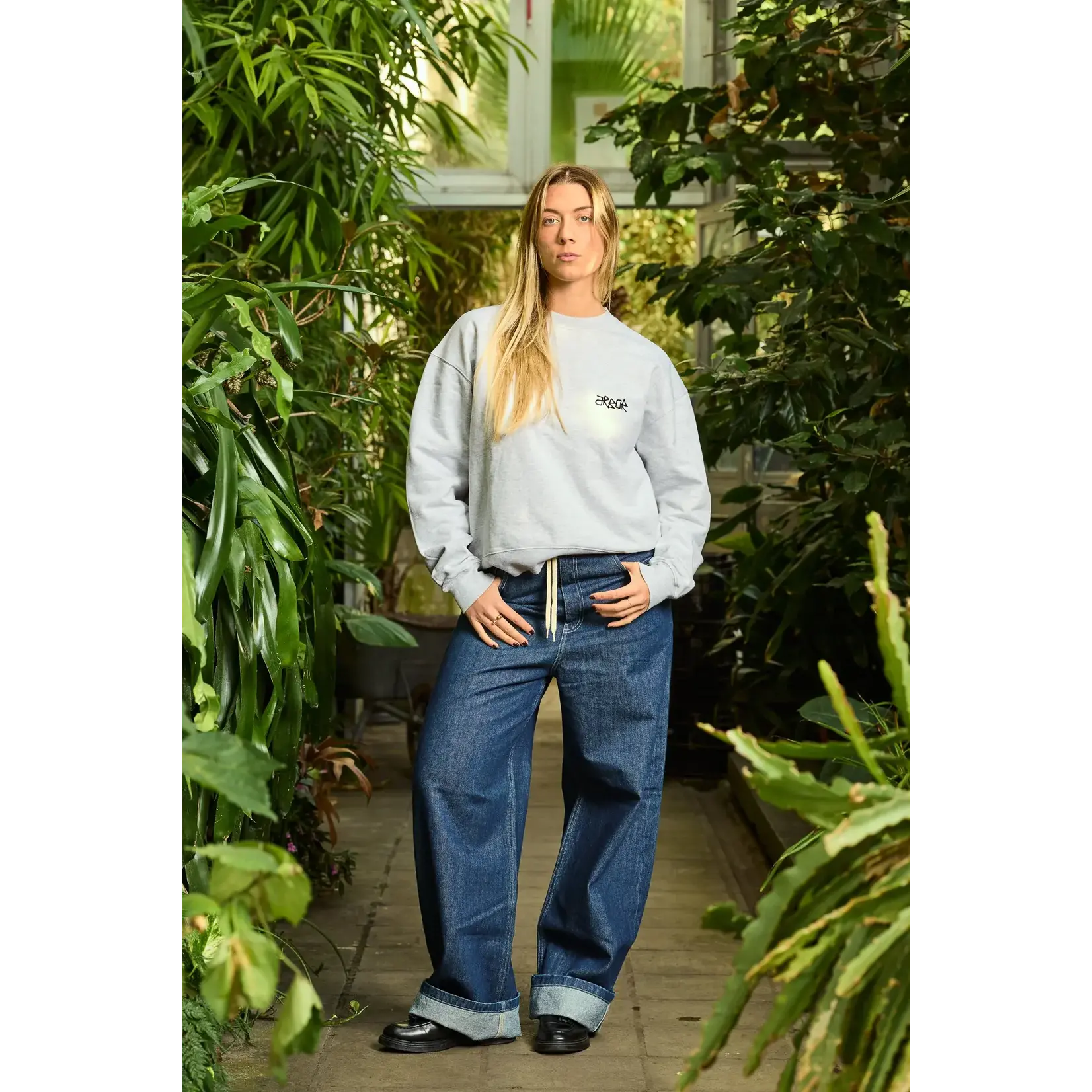 Arbor Antwerp Arbor Orange poppy crewneck grey