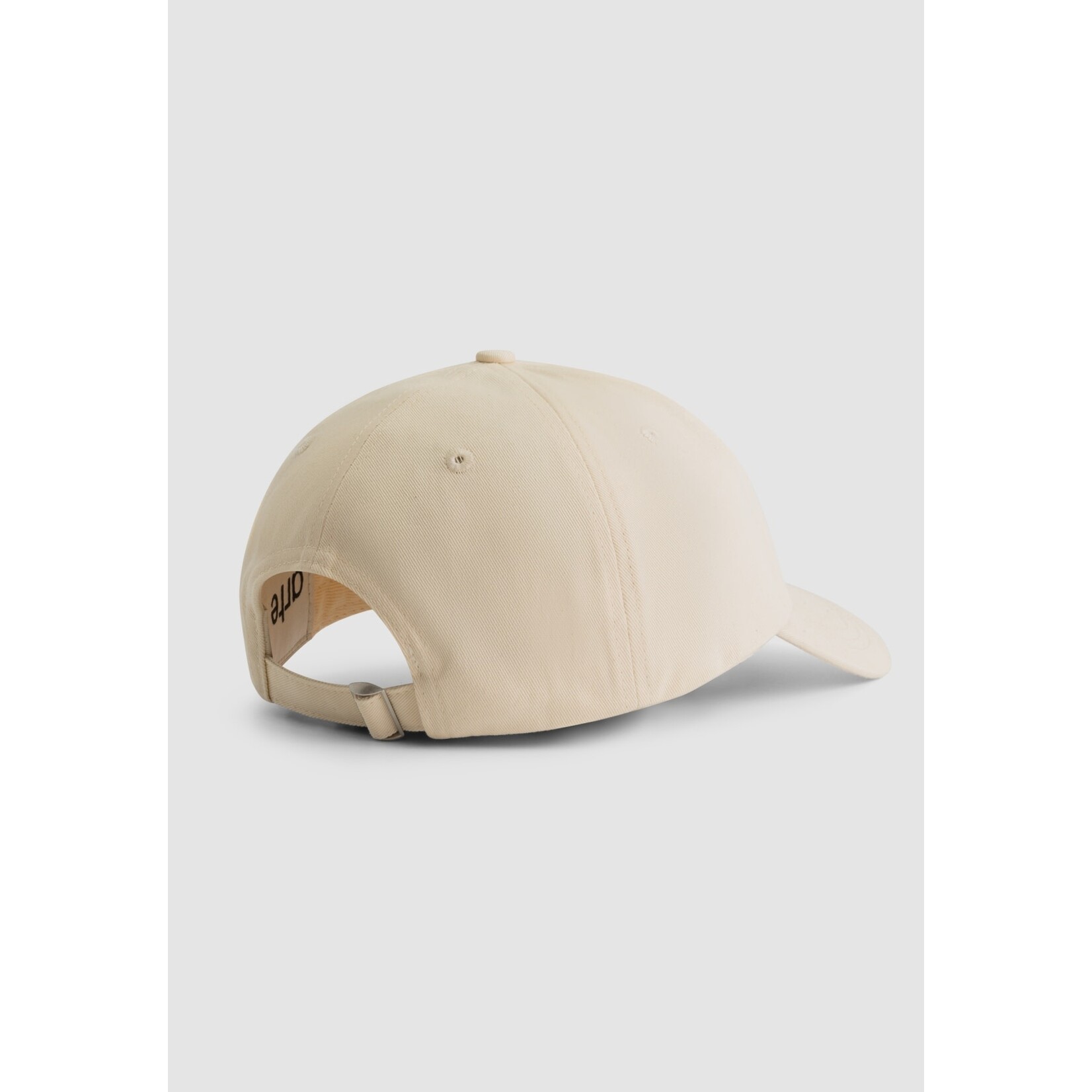 Arte Arte Heart logo cap aw25 cream