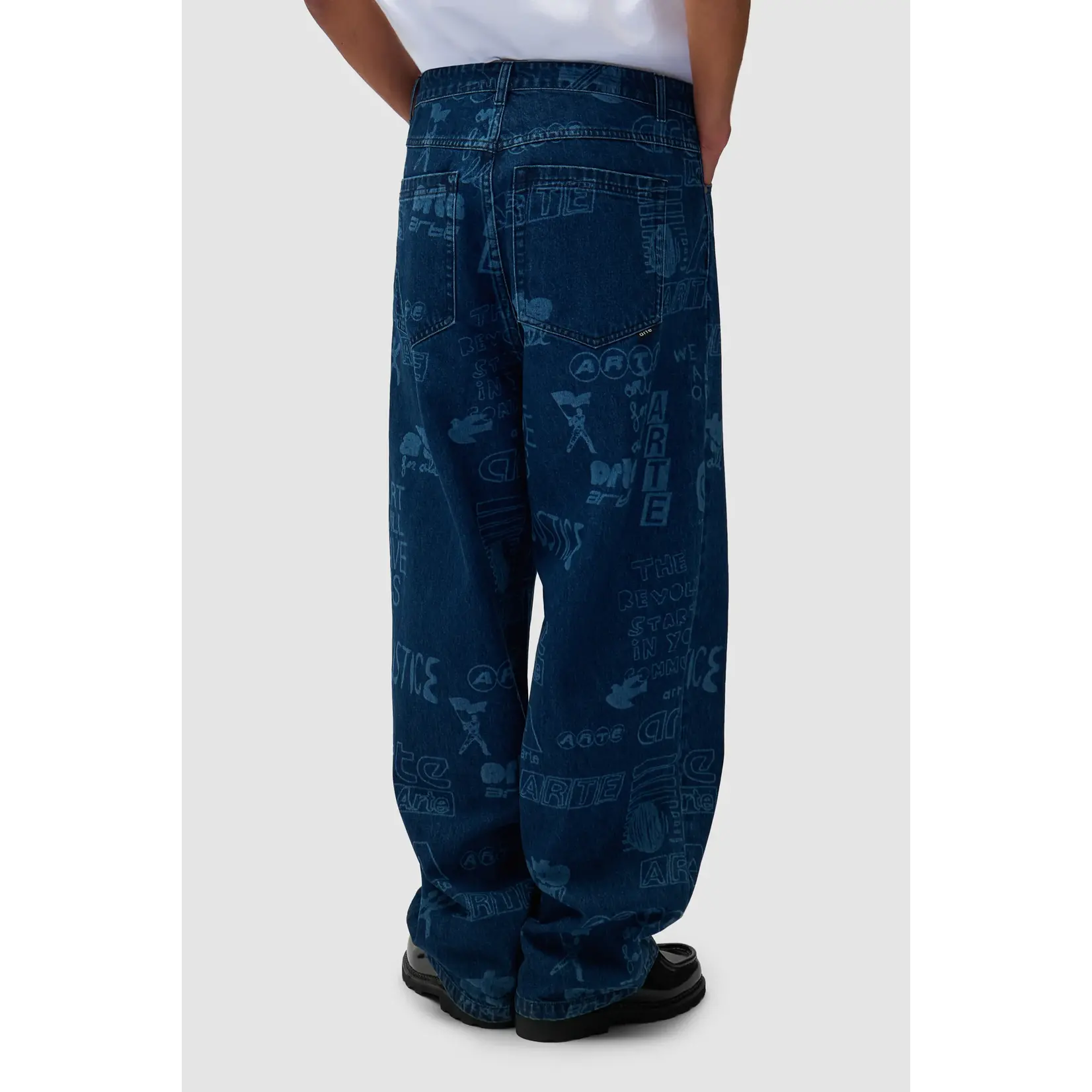Arte Arte Saves pants bleach