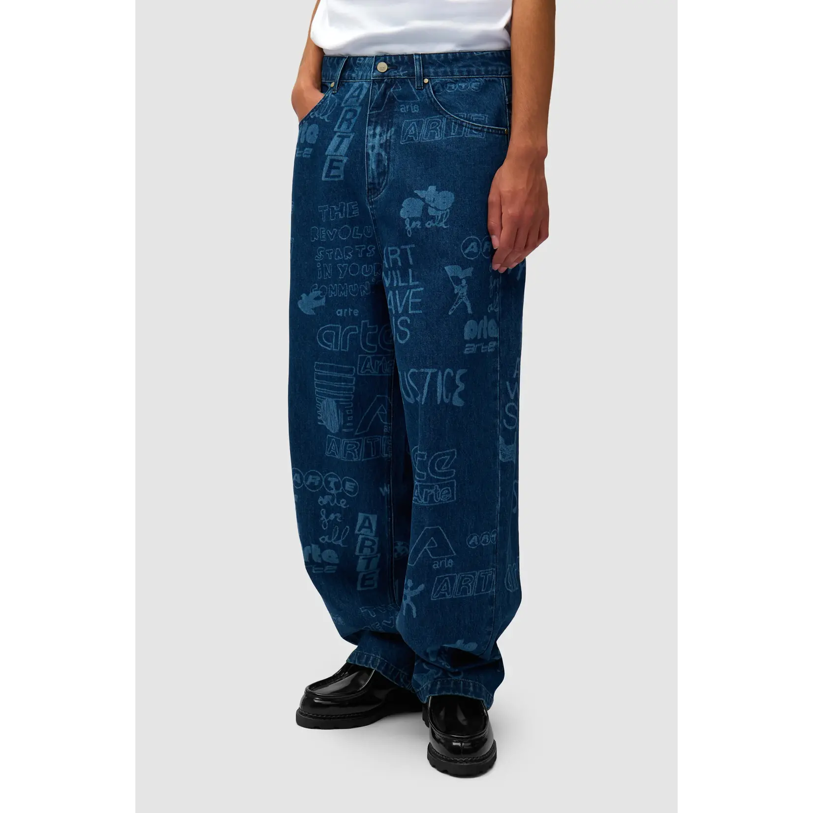 Arte Arte Saves pants bleach