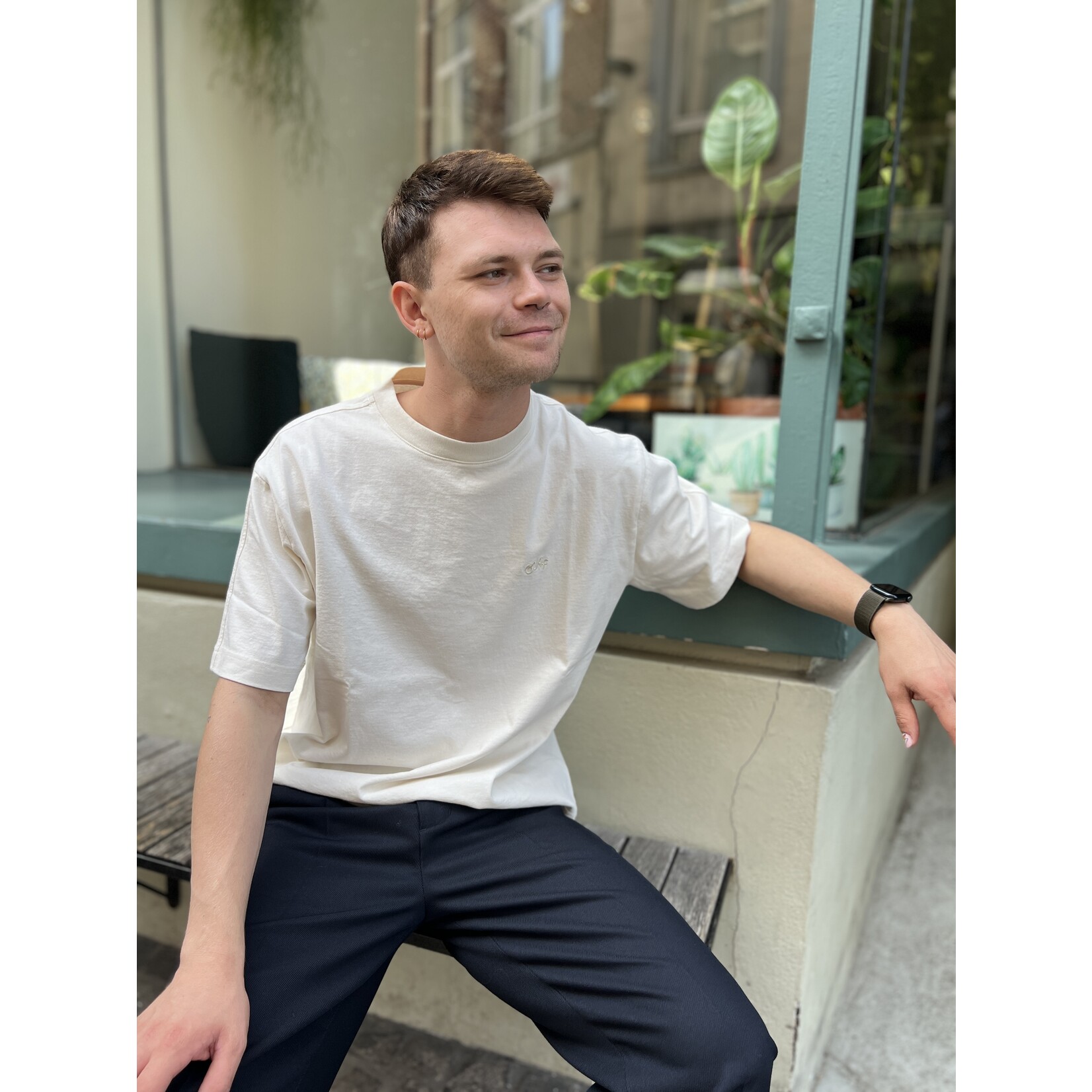 Olaf Hussein Olaf Signature SS Tee off white