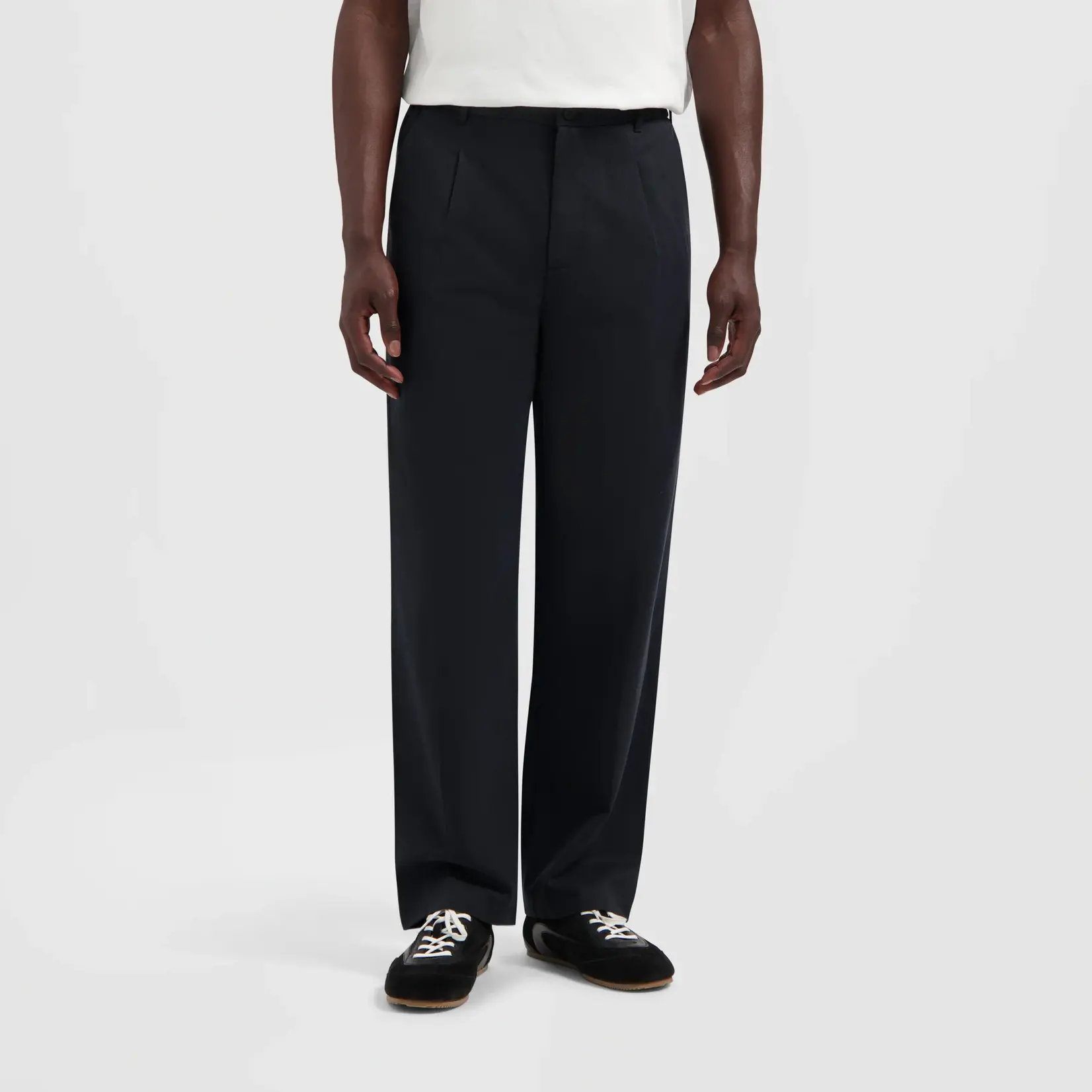 Olaf Hussein Olaf regular twill pleated pant charcoal