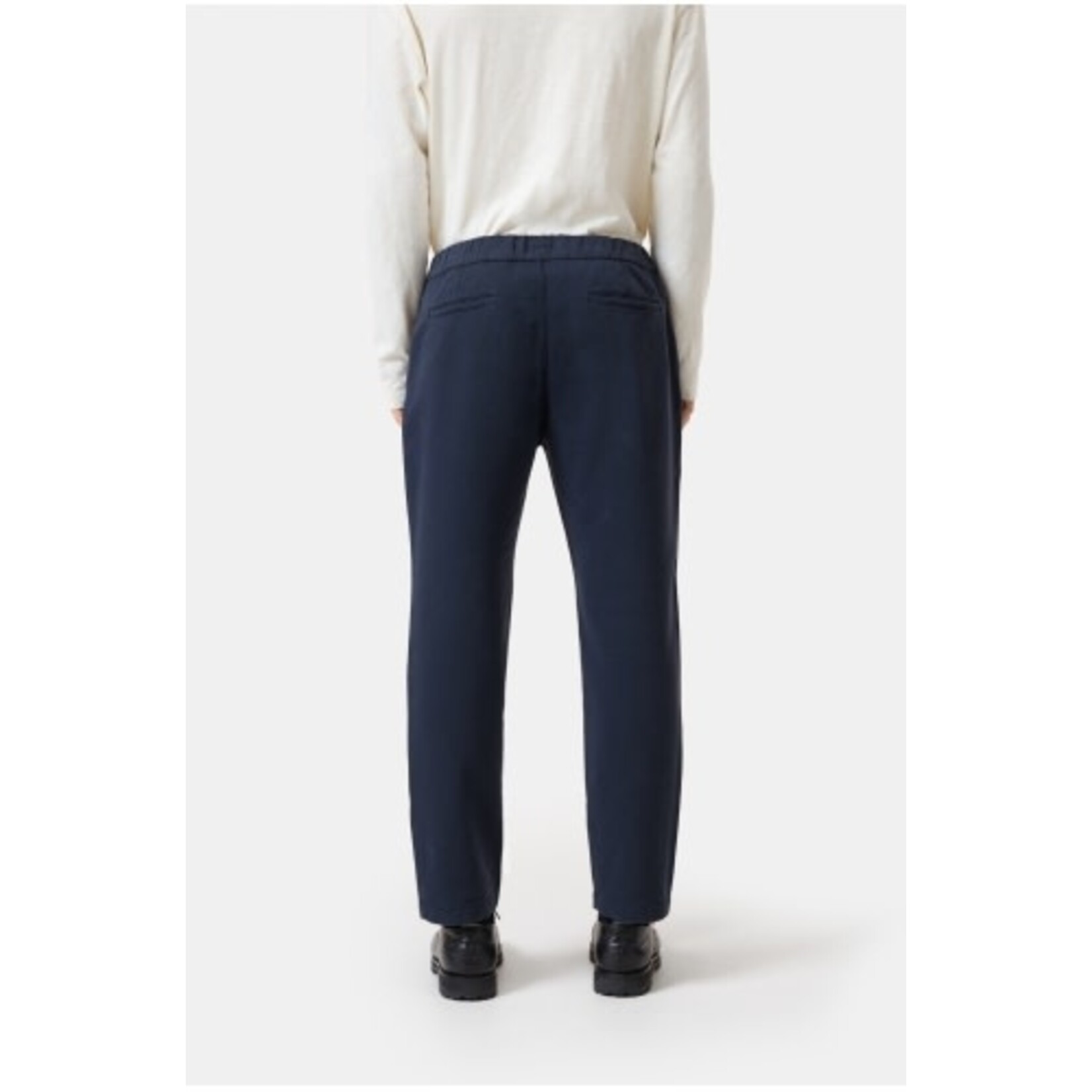 Closed Closed Vigo tapered 568 dark navy