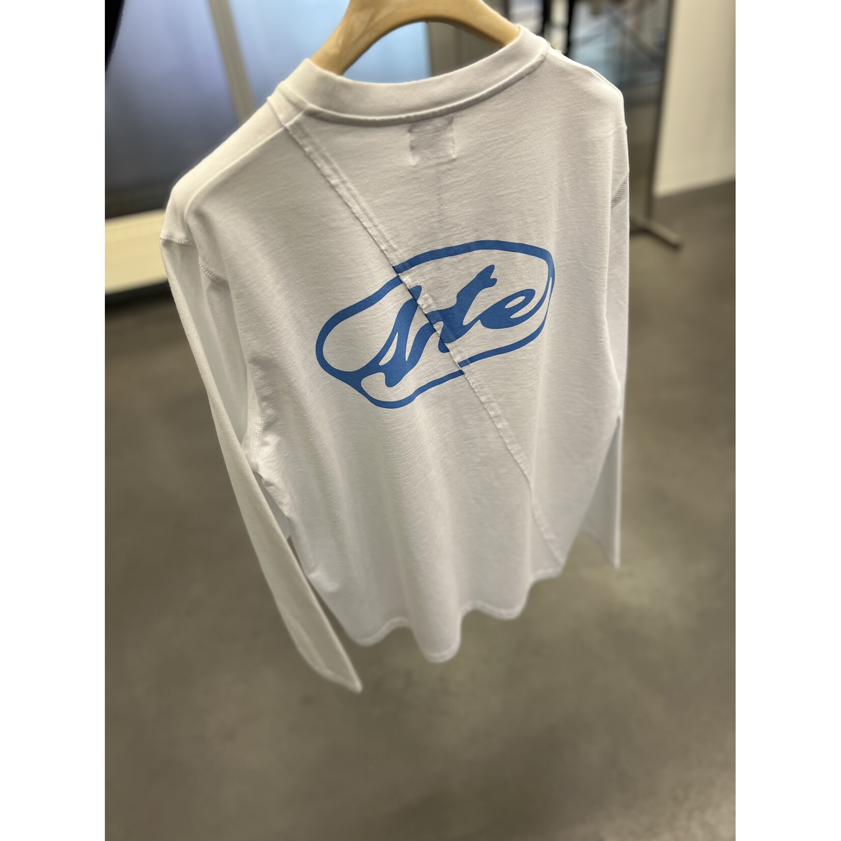 Arte Arte Back Circle Logo Longsleeve White