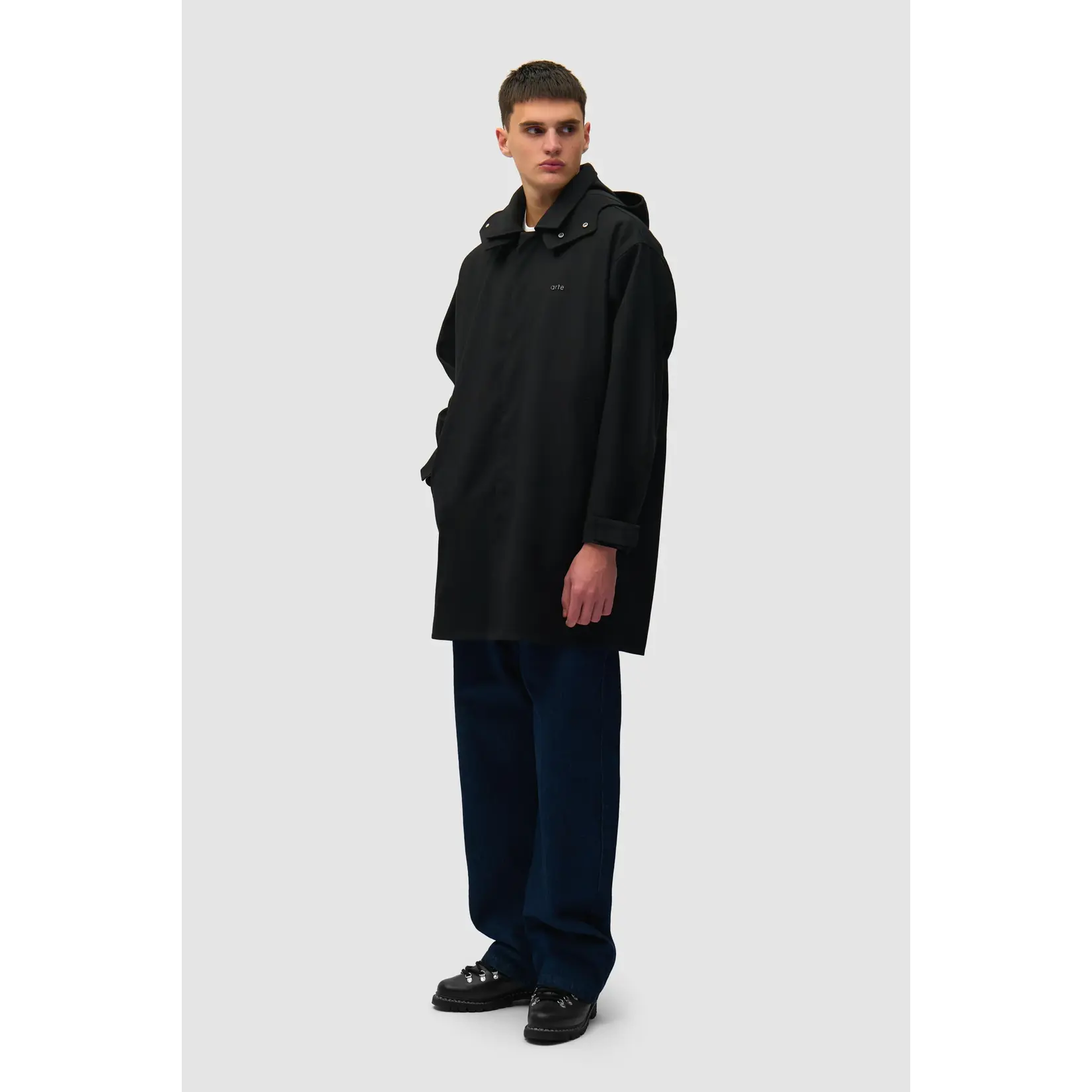 Arte Arte Linen Coat Black